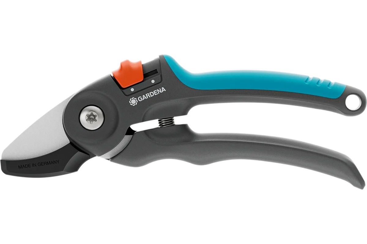 Секатор PremiumCut Dry Wood GARDENA